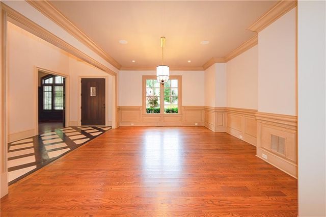 831 Camden Park Court NE, Atlanta, GA 30342