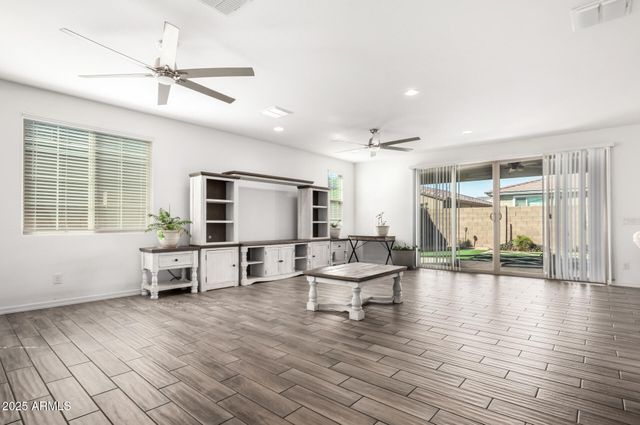 11574 W LEVI Drive, Avondale, AZ 85323