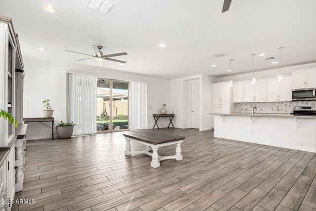 11574 W LEVI Drive, Avondale, AZ 85323