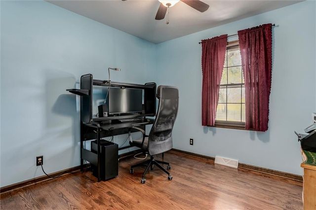 6701 CAENEN Avenue, Shawnee, KS 66216