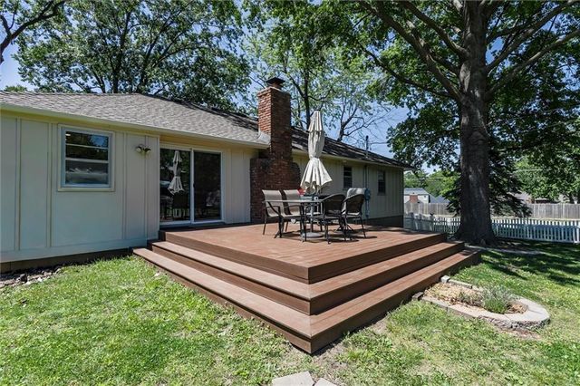6701 CAENEN Avenue, Shawnee, KS 66216