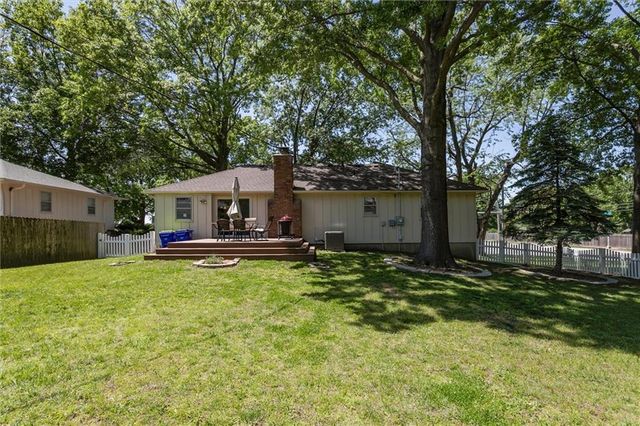 6701 CAENEN Avenue, Shawnee, KS 66216