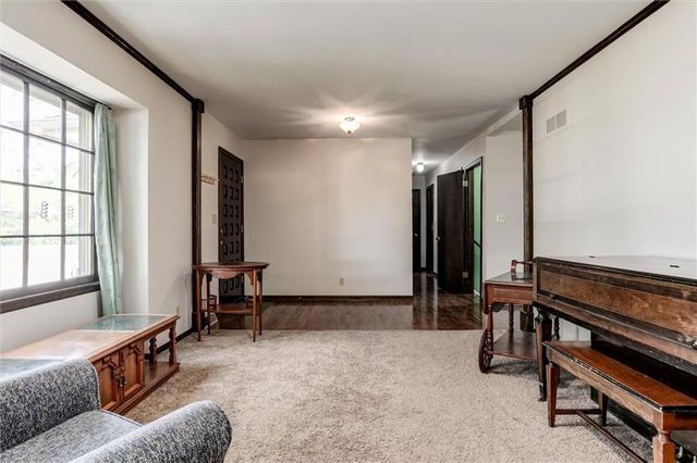 6701 CAENEN Avenue, Shawnee, KS 66216