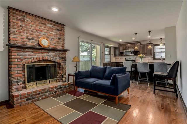 6701 CAENEN Avenue, Shawnee, KS 66216