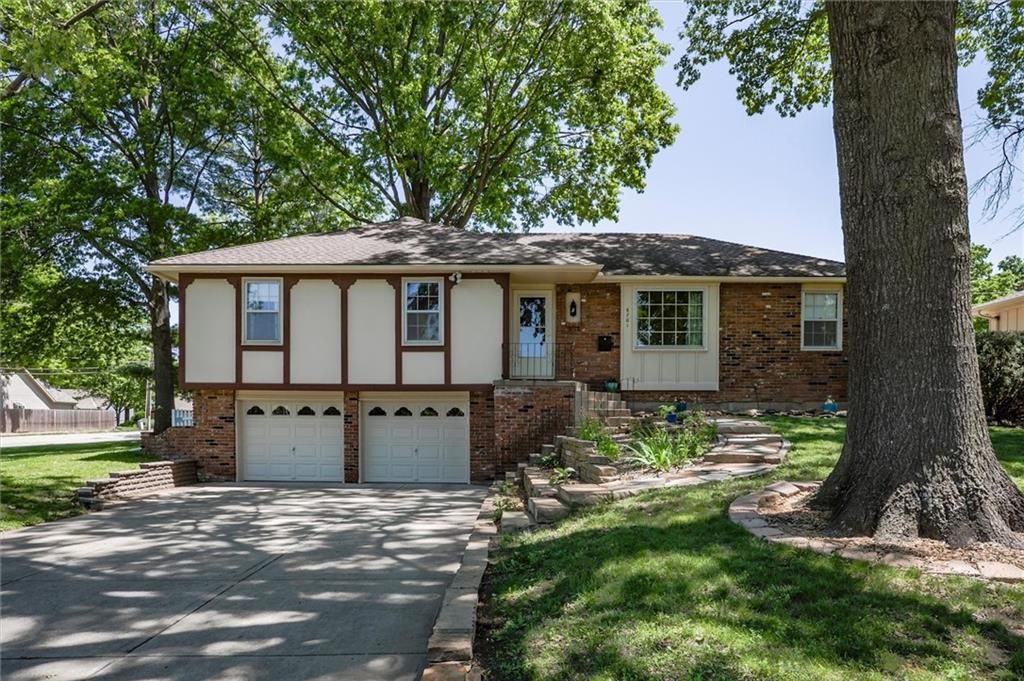 6701 CAENEN Avenue, Shawnee, KS 66216