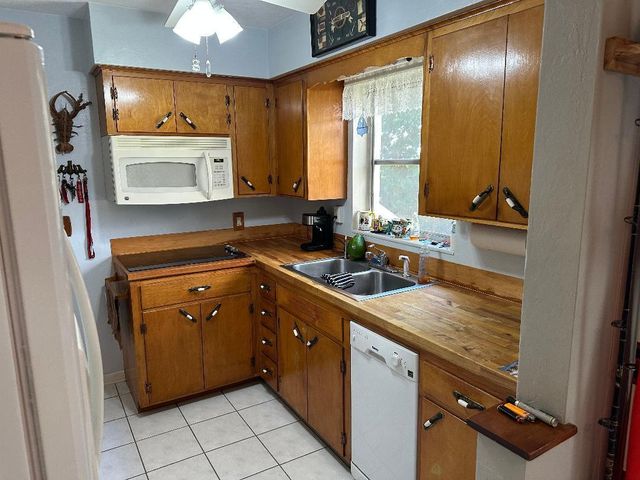 1075 James Road, Lantana, FL 33462