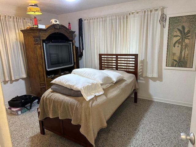 1075 James Road, Lantana, FL 33462