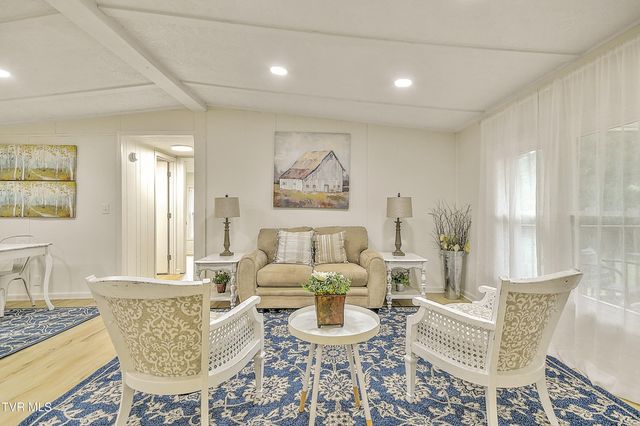 107 Hughes Lane, Johnson City, TN 37601