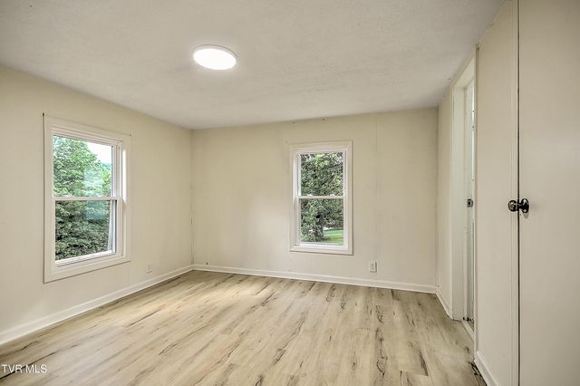107 Hughes Lane, Johnson City, TN 37601