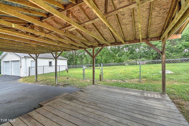 107 Hughes Lane, Johnson City, TN 37601