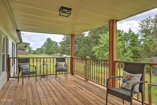 107 Hughes Lane, Johnson City, TN 37601