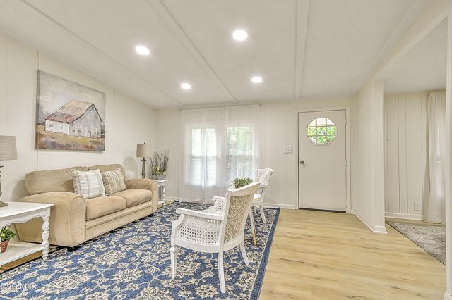 107 Hughes Lane, Johnson City, TN 37601