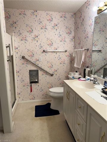 313 Quarterpath Lane, Jamestown, NC 27282