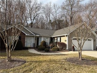 313 Quarterpath Lane, Jamestown, NC 27282