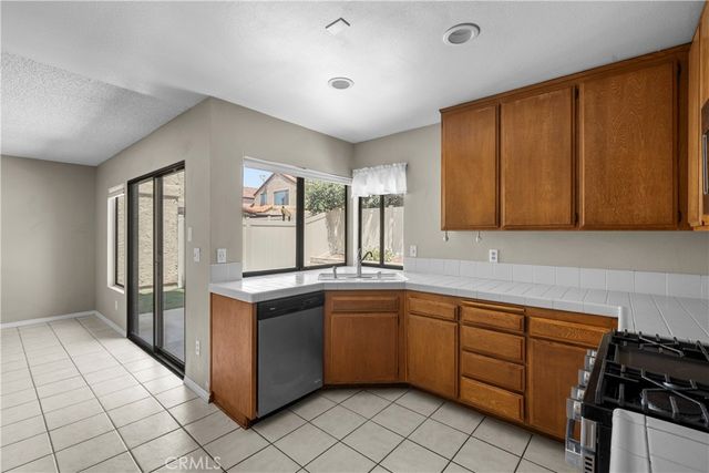 2224 Oak Haven, Simi Valley, CA 93063