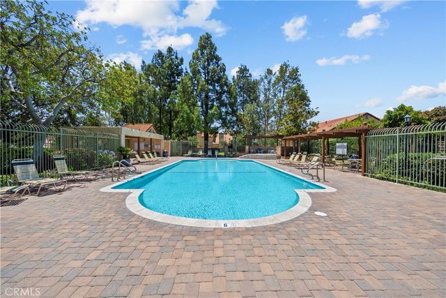 2224 Oak Haven, Simi Valley, CA 93063