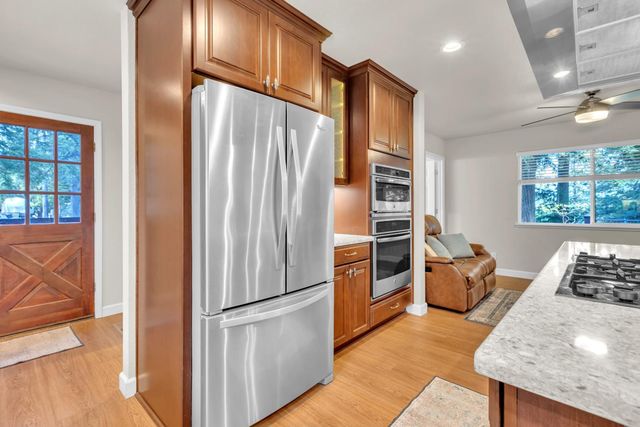 6029 Happy Pines Dr, Foresthill, CA 95631