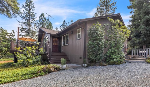 6029 Happy Pines Dr, Foresthill, CA 95631