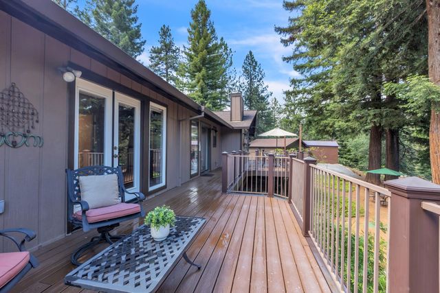 6029 Happy Pines Dr, Foresthill, CA 95631