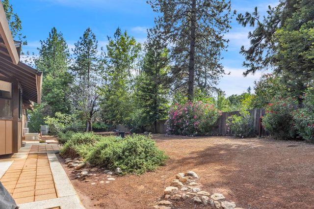 6029 Happy Pines Dr, Foresthill, CA 95631