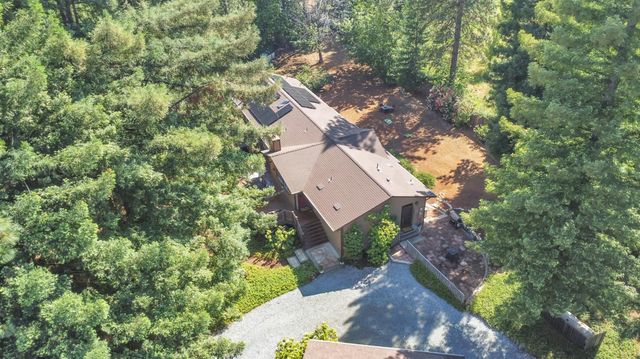 6029 Happy Pines Dr, Foresthill, CA 95631