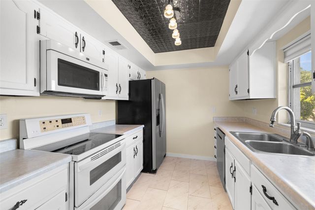 2623 SEVILLE BOULEVARD 301, Clearwater, FL 33764