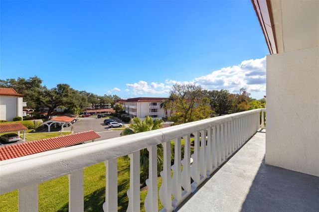 2623 SEVILLE BOULEVARD 301, Clearwater, FL 33764