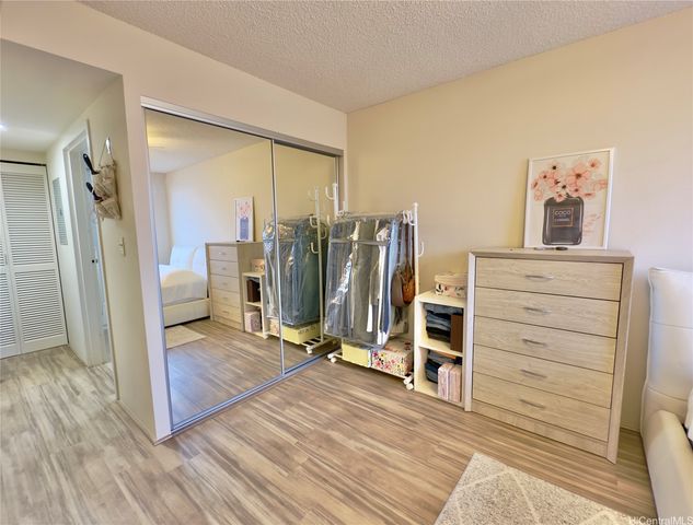 1315 Kalakaua Avenue 1110, Honolulu, HI 96826