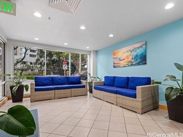 1315 Kalakaua Avenue 1110, Honolulu, HI 96826