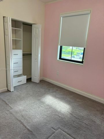 3337 W 105th Ter, Hialeah, FL 33018