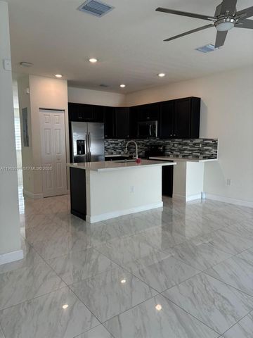 3337 W 105th Ter, Hialeah, FL 33018