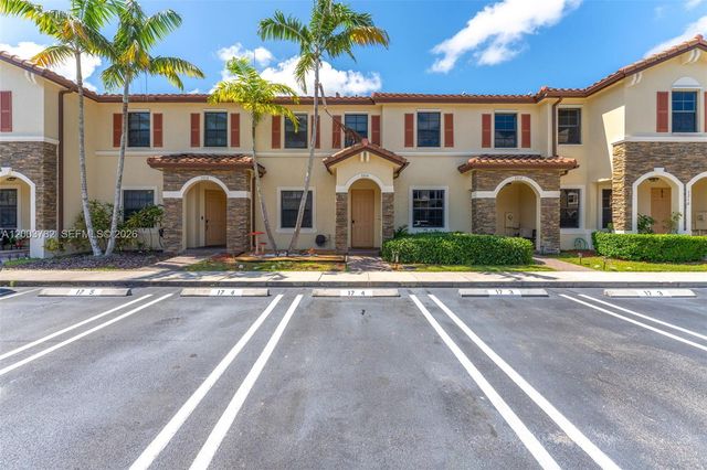 3214 SE 4th Ct, Homestead, FL 33033