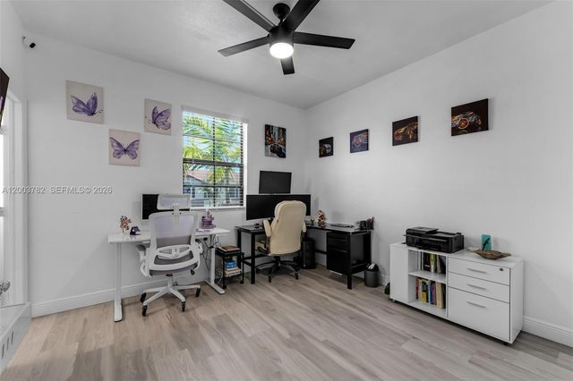3214 SE 4th Ct, Homestead, FL 33033
