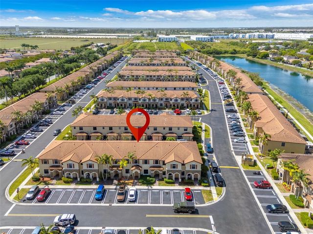 3214 SE 4th Ct, Homestead, FL 33033