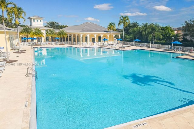 3214 SE 4th Ct, Homestead, FL 33033