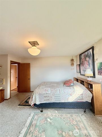 644 Dewberry E, Omak, WA 98841