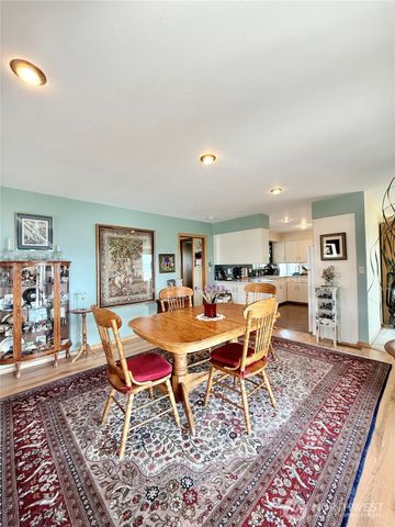 644 Dewberry E, Omak, WA 98841