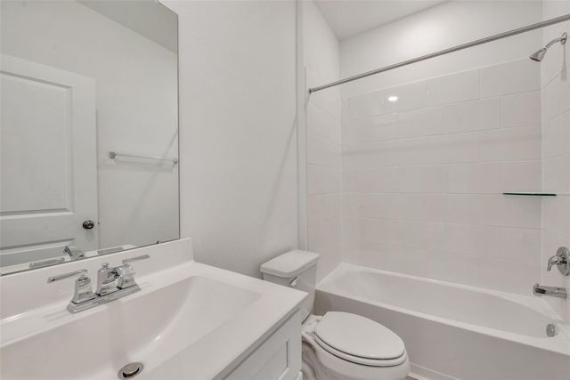 339 Lippizan Drive, Alvin, TX 77511