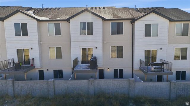 1252 W HIDDEN SPRING DR, Santaquin, UT 84655