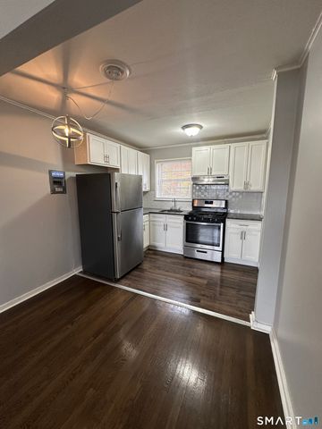 114 Hillcrest Avenue 116C, West Hartford, CT 06110