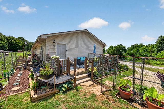 11279 Nashville Hwy, Baxter, TN 38544