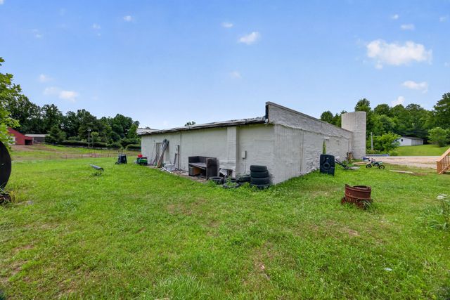 11279 Nashville Hwy, Baxter, TN 38544