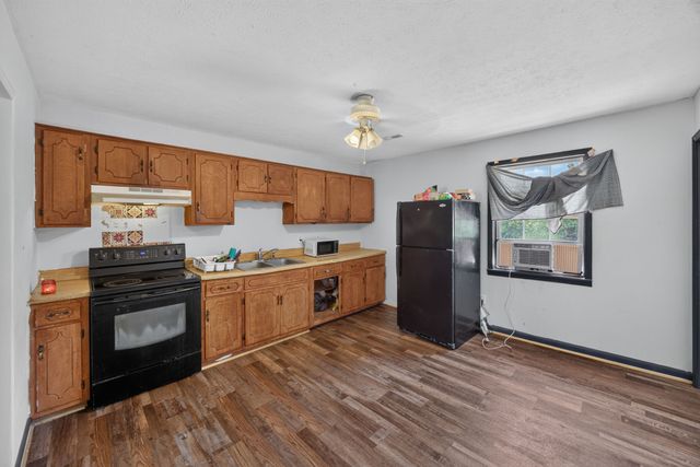 11279 Nashville Hwy, Baxter, TN 38544