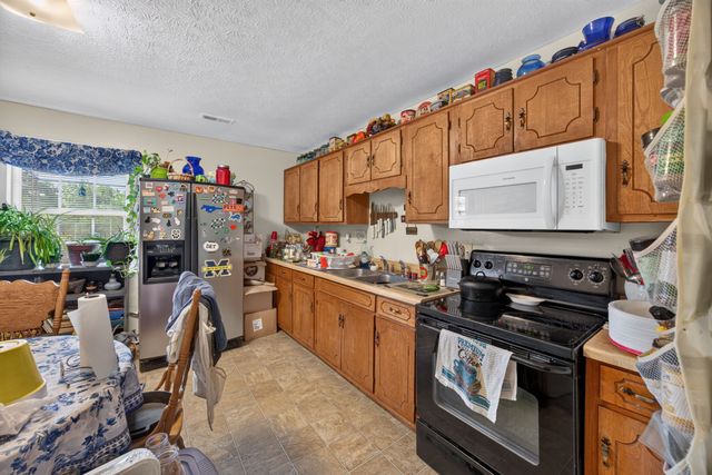 11279 Nashville Hwy, Baxter, TN 38544