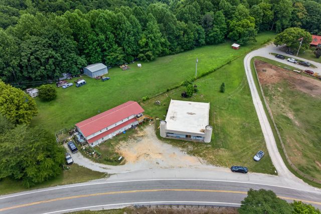 11279 Nashville Hwy, Baxter, TN 38544