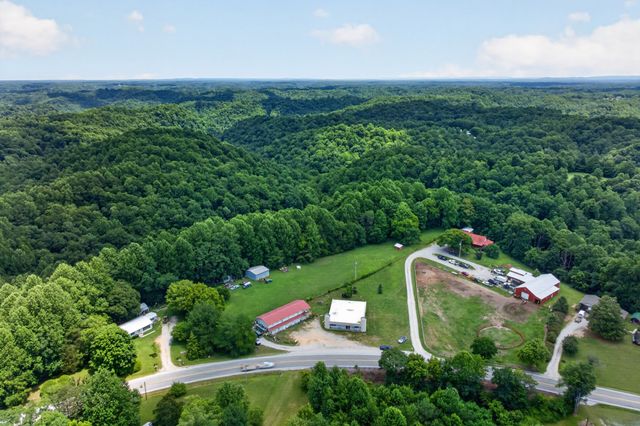 11279 Nashville Hwy, Baxter, TN 38544