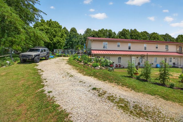 11279 Nashville Hwy, Baxter, TN 38544