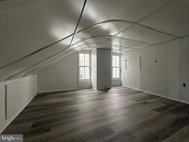 209 PARK PL, York, PA 17401