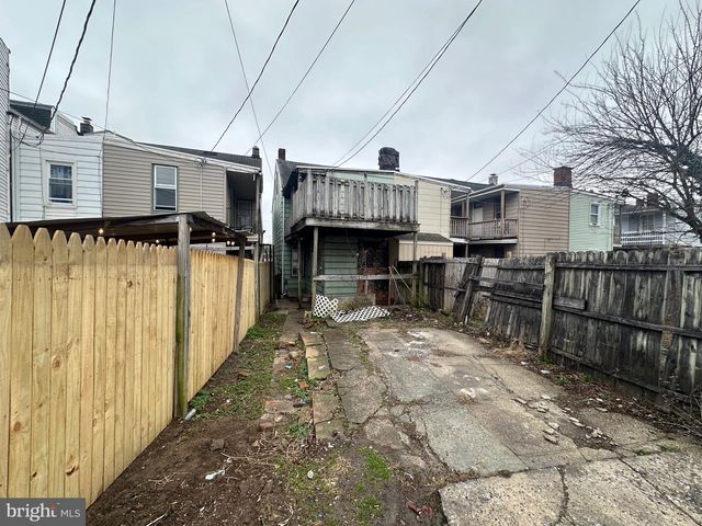 209 PARK PL, York, PA 17401