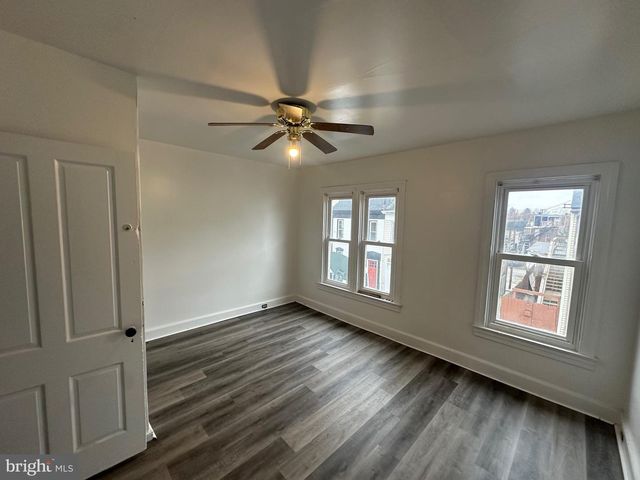 209 PARK PL, York, PA 17401